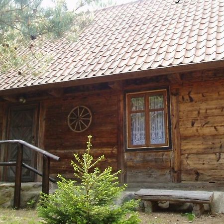 Mazurska Chatka Zyzdrojowy Piecek Bagian luar foto